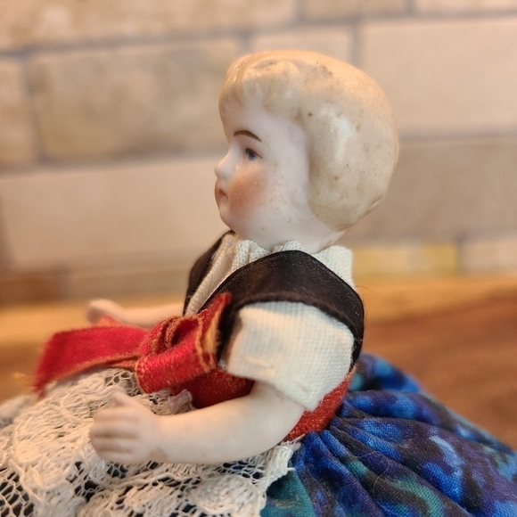 Antique German Porcelain Half Doll/ pin cushion doll with moving arms blue eyes - Picture 5 of 12